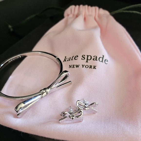 Kate Spade Silver Bow Set with Jewelry Bag - Picture 8 of 11